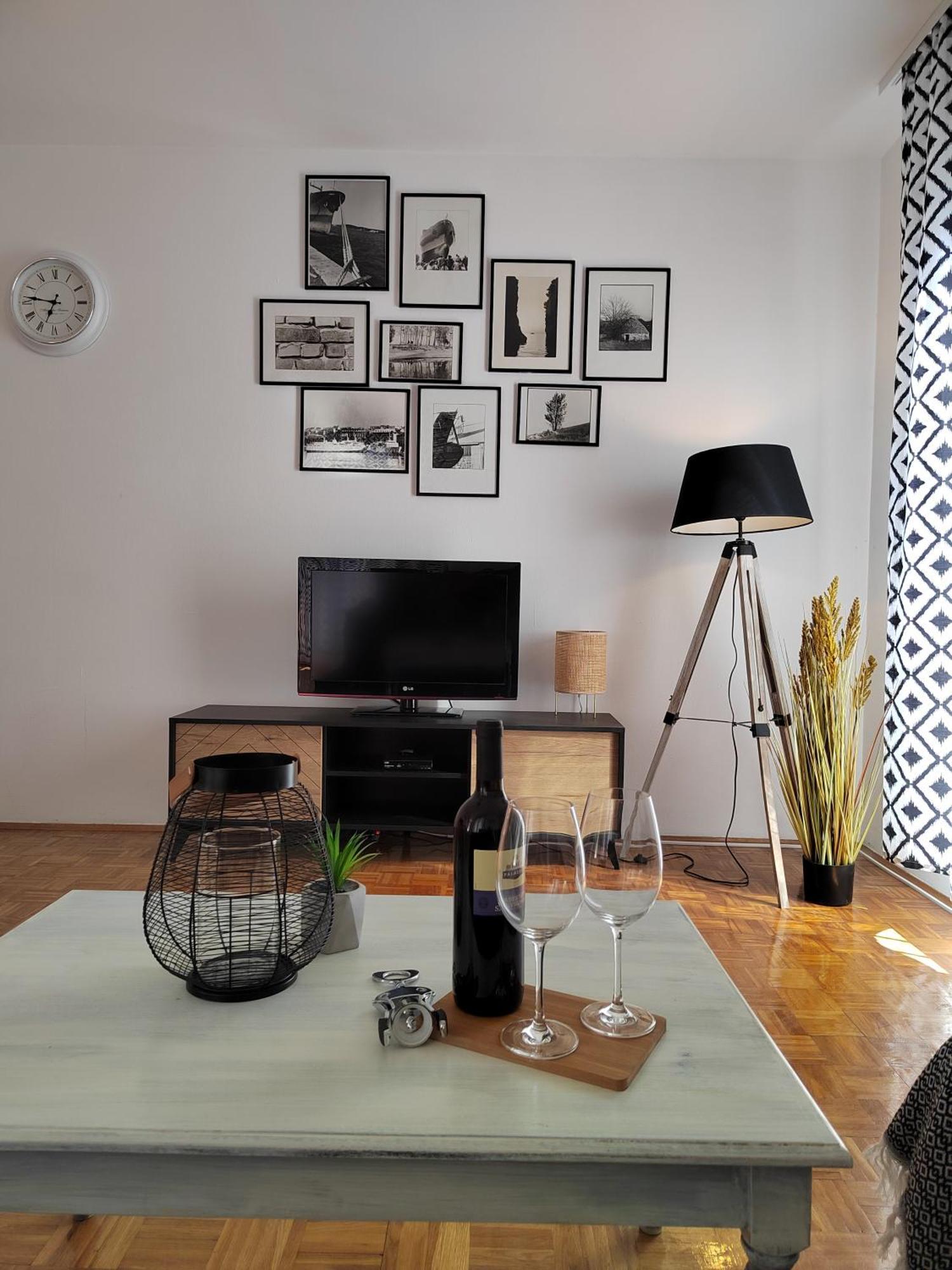 Rustic Istria Apartment Pula Bagian luar foto